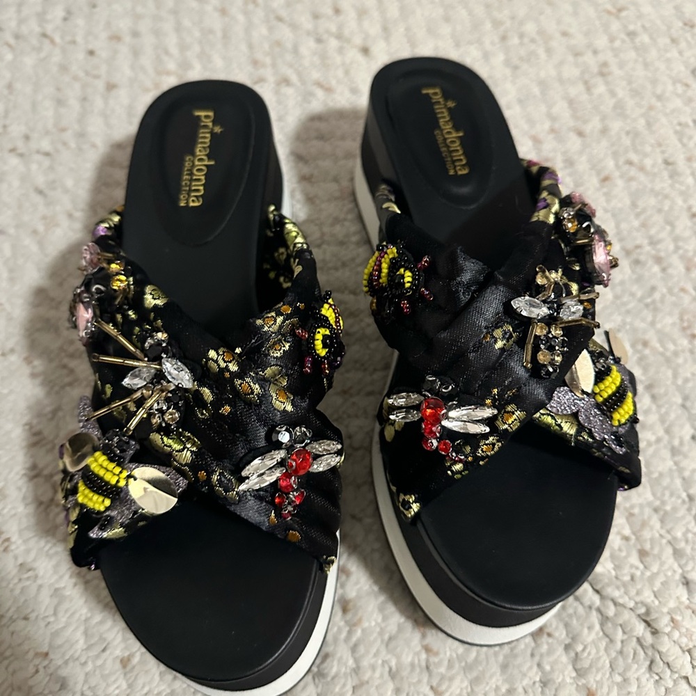 Primadona shoes wedge sandals bees insects beaded